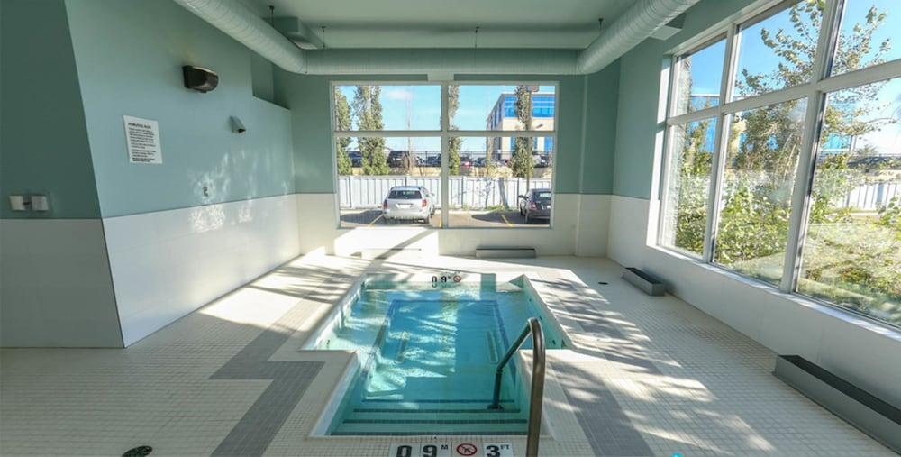 Radisson Hotel & Conference Centre Calgary Airport Eksteriør billede